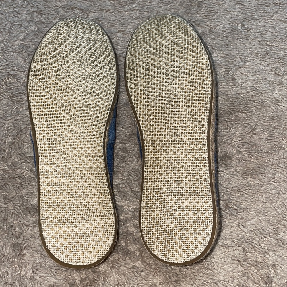 Toms Size 8 - Picture 4 of 5